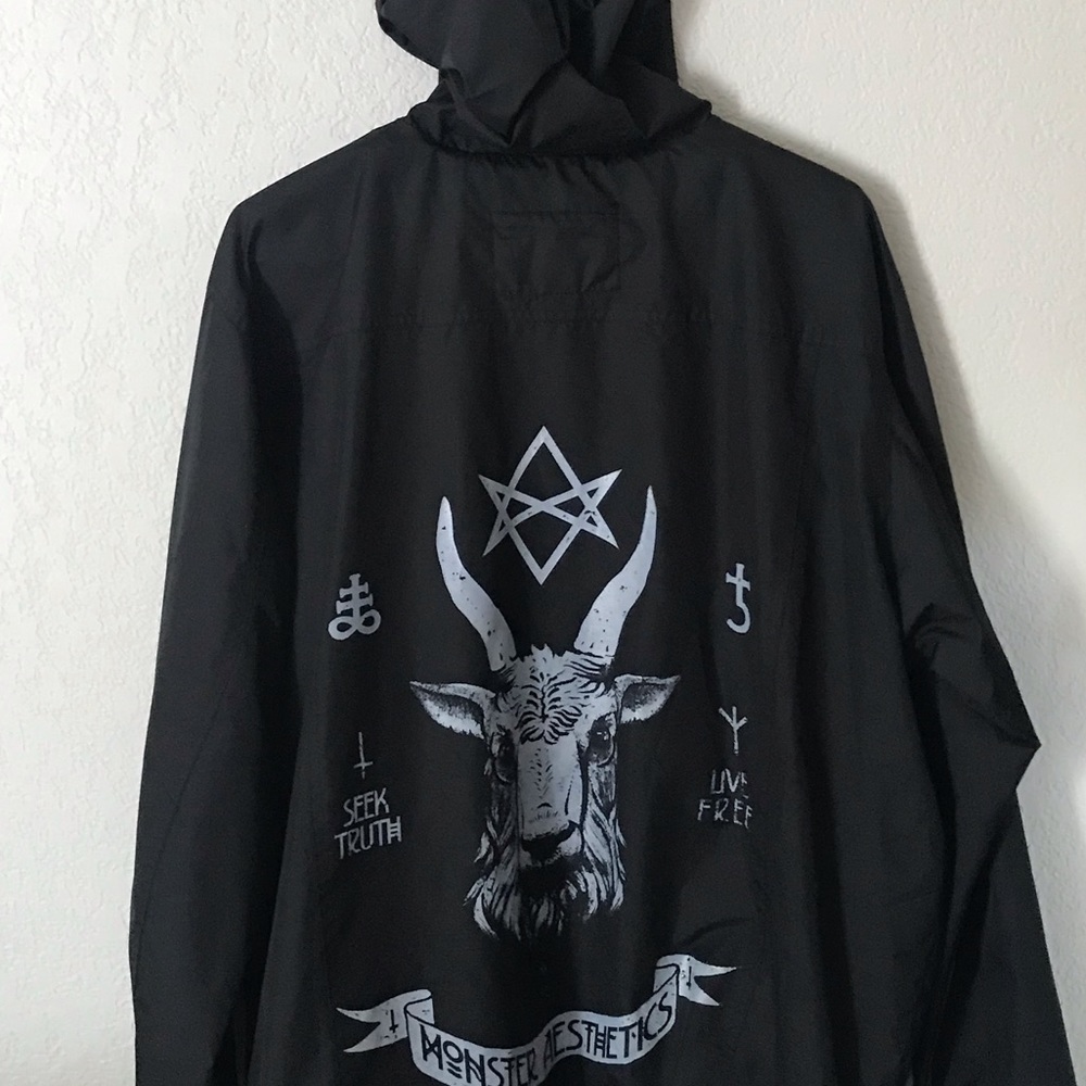 Windbreaker - monster aesthetics
